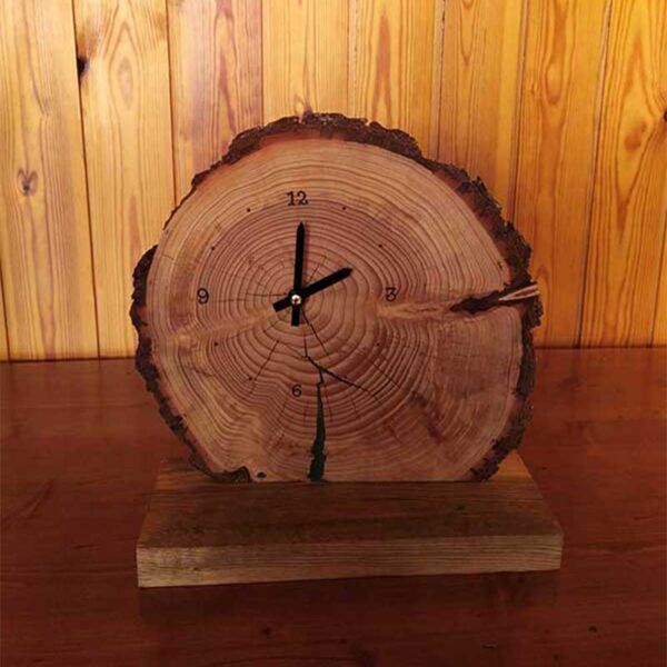 Reloj de madera